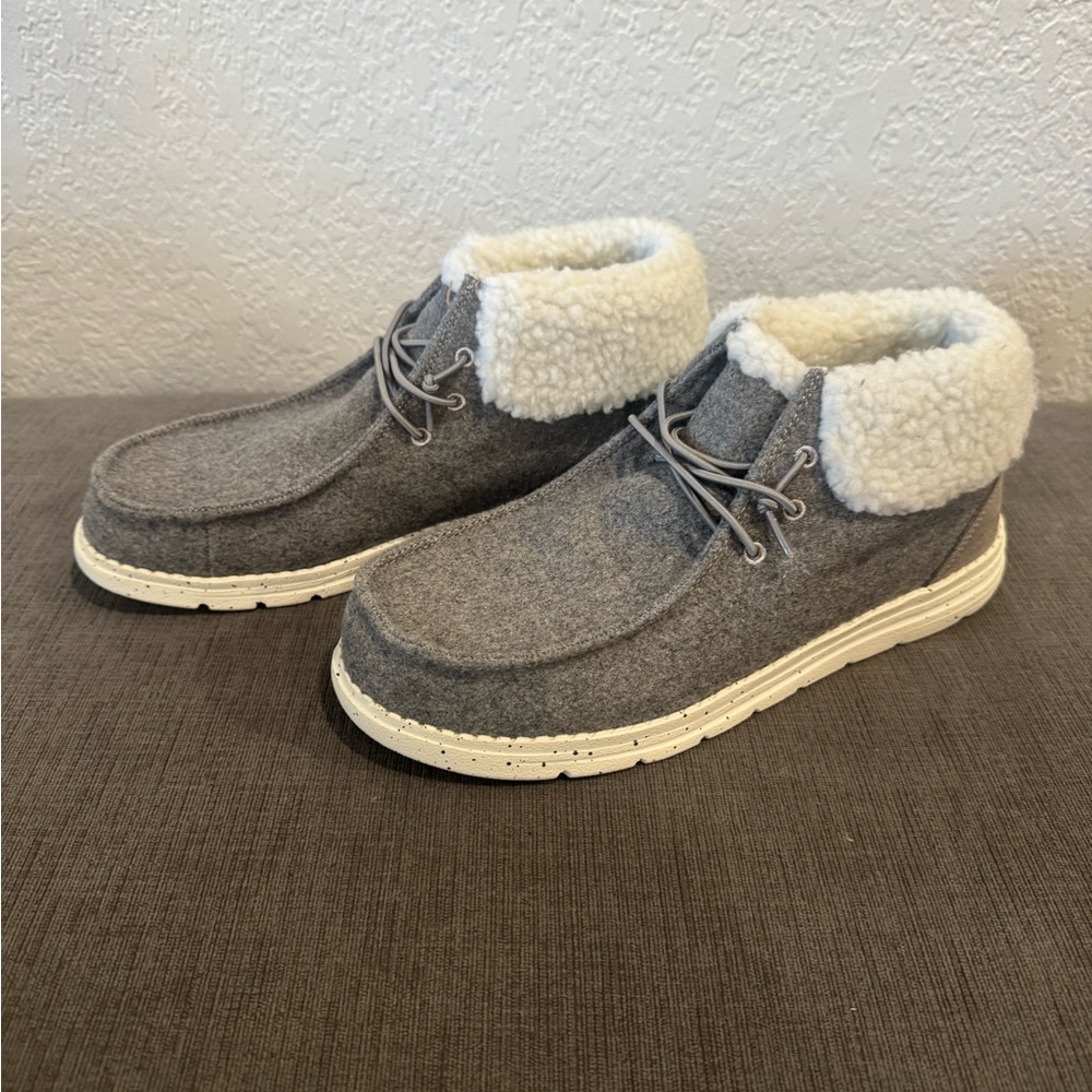 Bruno Marc Cozy Gray Sherpa-Lined Women's Chukka Boots